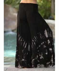 Ananda's Collection | Black & Beige Abstract Button-Accent Wide-Leg Palazzo Pants - Women 9 Ananda's Collection | Black & Beige Abstract Button-Accent Wide-Leg Palazzo Pants - Women -Ananda's Collection Shop zu103626370 alt 2 tm1645815218