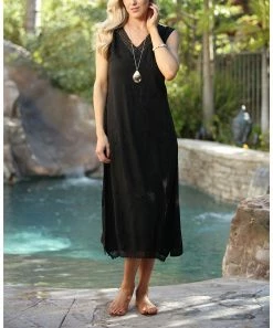 Ananda's Collection | Black Embroidered Sleeveless Maxi Dress - Women -Ananda's Collection Shop zu103797178 alt 4 tm1646400828