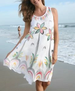 Ananda's Collection | White & Red Floral Sleeveless Shift Dress - Women