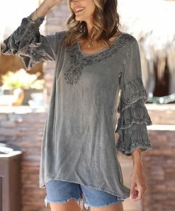 Ananda's Collection | Gray Swirl Tiered-Sleeve Tunic - Women